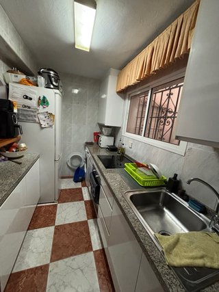 Se alquila habitacion en piso compartido