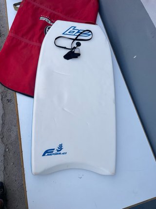 Tabla de Bodyboard BZ Series 425 con Funda