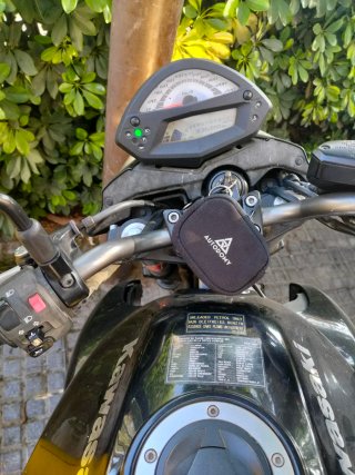 Kawasaki ER-6n Negra