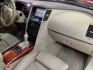 Infiniti FX50 2011