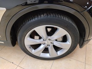 Infiniti FX50 2011