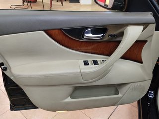 Infiniti FX50 2011