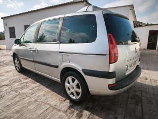 Peugeot 807 2003