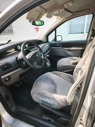 Peugeot 807 2003