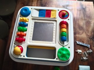 Mesa de actividades Fisher-Price para bebé