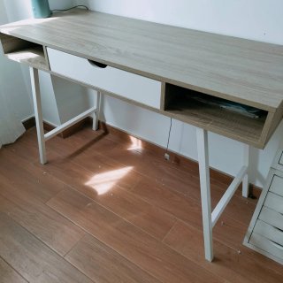 Escritorio Jysk 120x48 cm