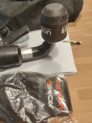 Bola enganche extraíble + regalo