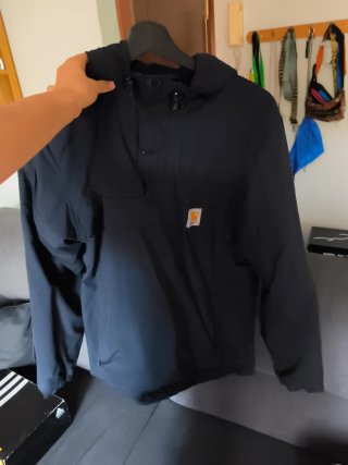 Abrigo Carhartt Negro