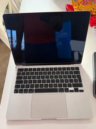 MacBook Air Plata + Caja