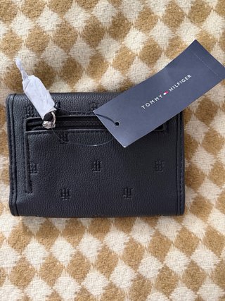 Cartera Tommy Hilfiger Negra Nueva