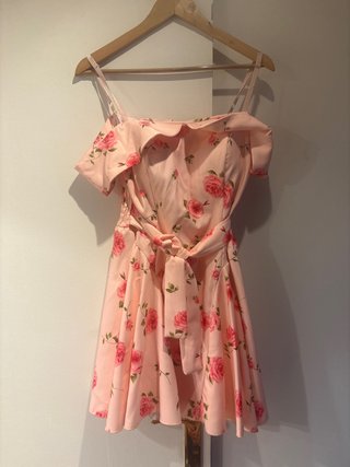Vestido rosa flores