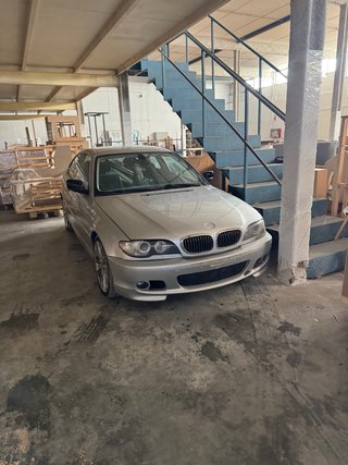 BMW Serie 330cd averiado