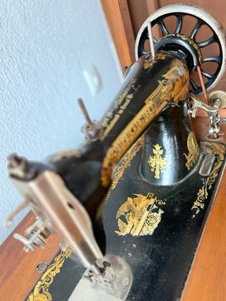 Máquina de coser Singer antigua