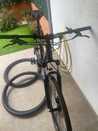 Bicicleta Trek Marlin 6 2024