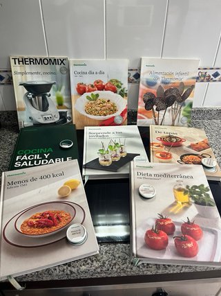 Thermomix TM5 en perfecto estado + Súper Pack 8