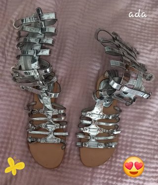 Sandalias gladiador plateadas mujer