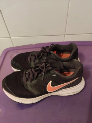 Zapatillas Nike Mujer Negras Naranja