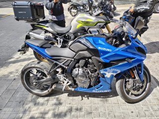 Suzuki GSX 8R limitada A2
