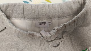 Conjunto Trapstar Gris y Verde Talla M