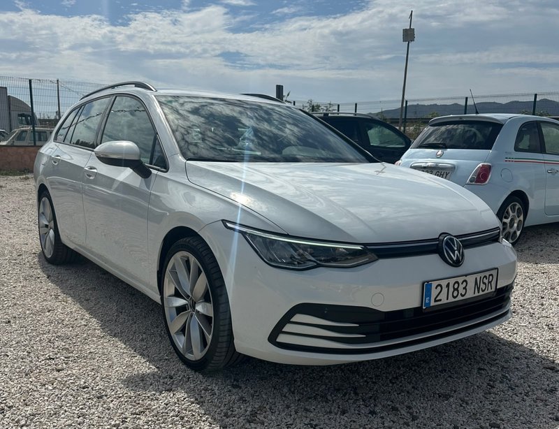 Volkswagen Golf 8 Variant R-Line 2.0 TDI DSG 2023