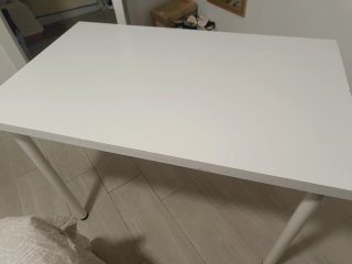 Mesa desmontable Iluminon poco uso