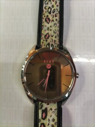 Reloj Roxy con Correa Estampada