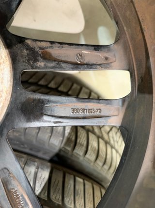 Llantas Volkswagen Golf Nogaro 18+Bridgestone 80%