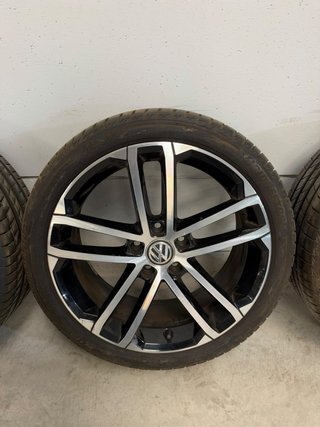 Llantas Volkswagen Golf Nogaro 18+Bridgestone 80%