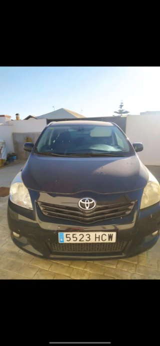 Toyota Verso 2011