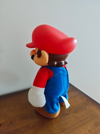 Figura Mario Bros saltarín (26CM) Nintendo