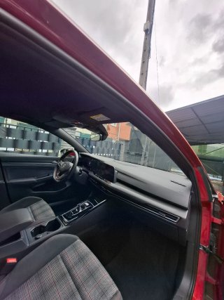 Volkswagen Golf 2024