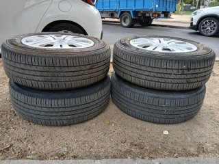 4 Ruedas Kumho Ecowing 215/60