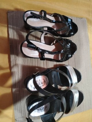 Set di 2 paia di sandali neri