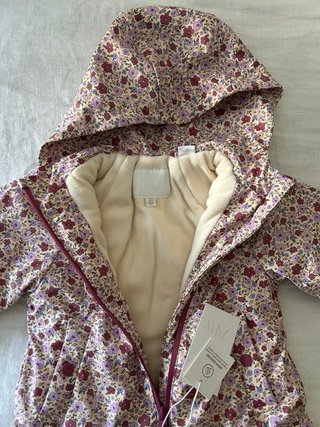 Abrigo Impermeable Flores Zara Talla 2-3 años.