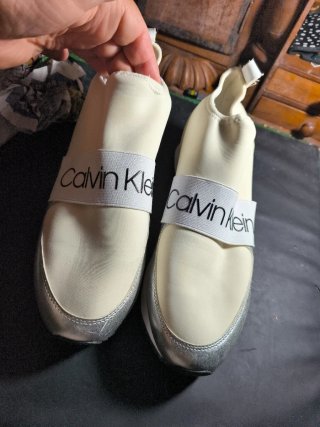 Zapatillas Calvin Klein Blancas y Plateadas