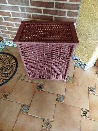 Mesita de Mimbre