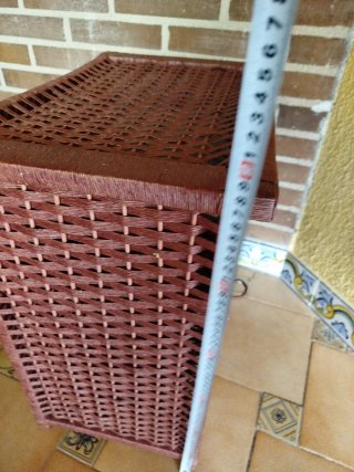 Mesita de Mimbre