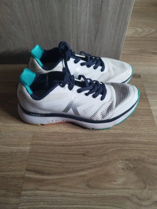 Zapatillas Kelme Mujer Blancas y Turquesa
