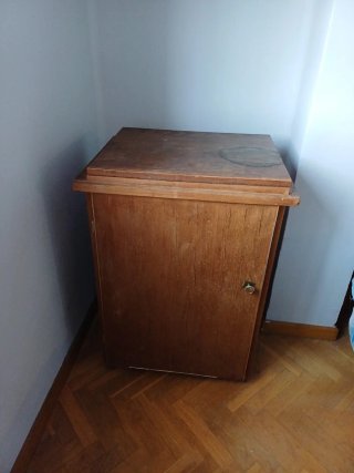 Máquina de coser Alfa antigua