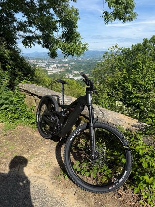Focus Ebike Doble Suspensión