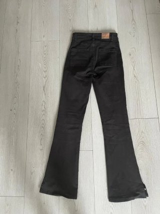 Pantalón campana tejano Negro con Tachuelas, Green