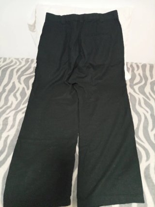 Top y 2Pantalónes Negros Tallas s,m,l. 3 euros c.u