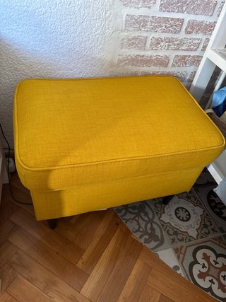 Sillón Orejero IKEA con Reposapiés