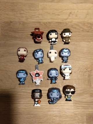 Lote 14 Mini Funkos Kinder Stranger Things
