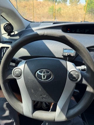 Toyota Prius 2012