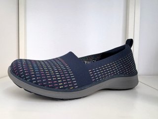Skechers Mujer Azul Multicolor Talla 38.5