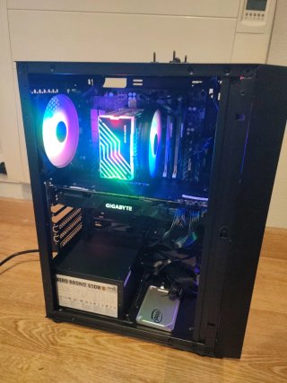 PC Gamer Unyka con RTX 2070