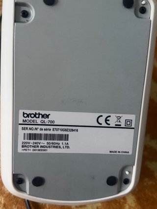 Stampante per etichette Brother QL-700