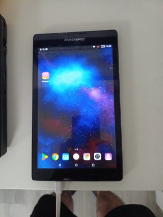 Tablet Lenovo Negra
