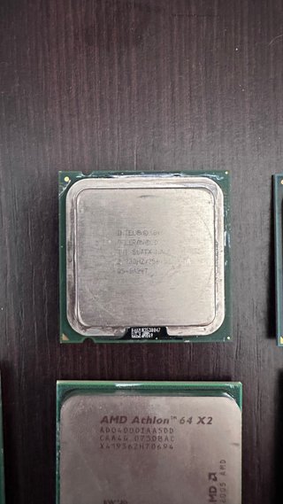 Lote 9 procesadores antiguos Intel y AMD